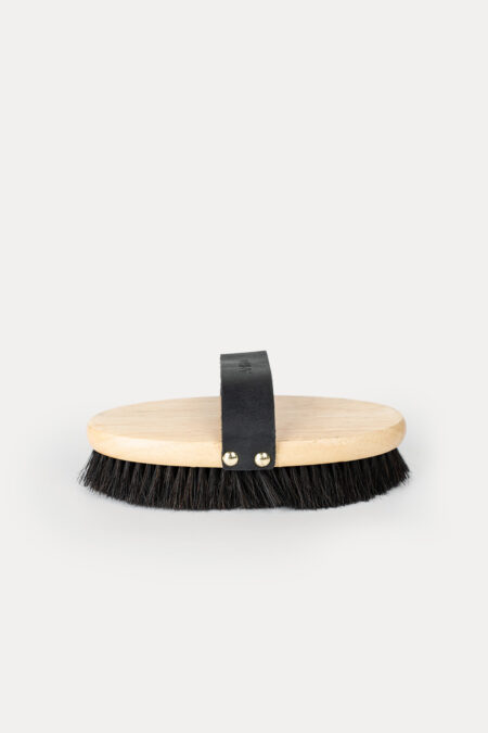 Amiko Dust Brush, Wood/Black